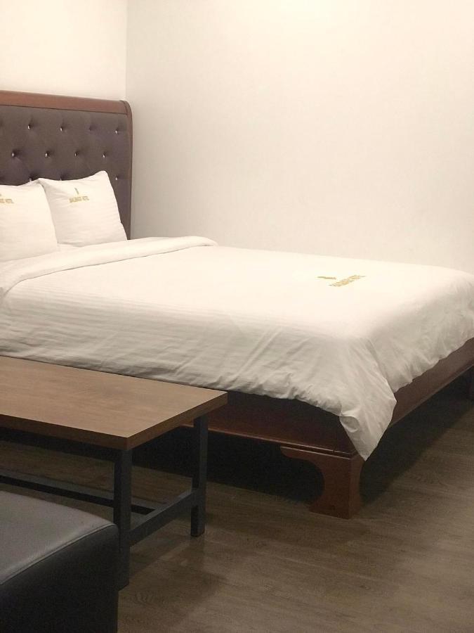 Balibago Hotel Angeles Dış mekan fotoğraf